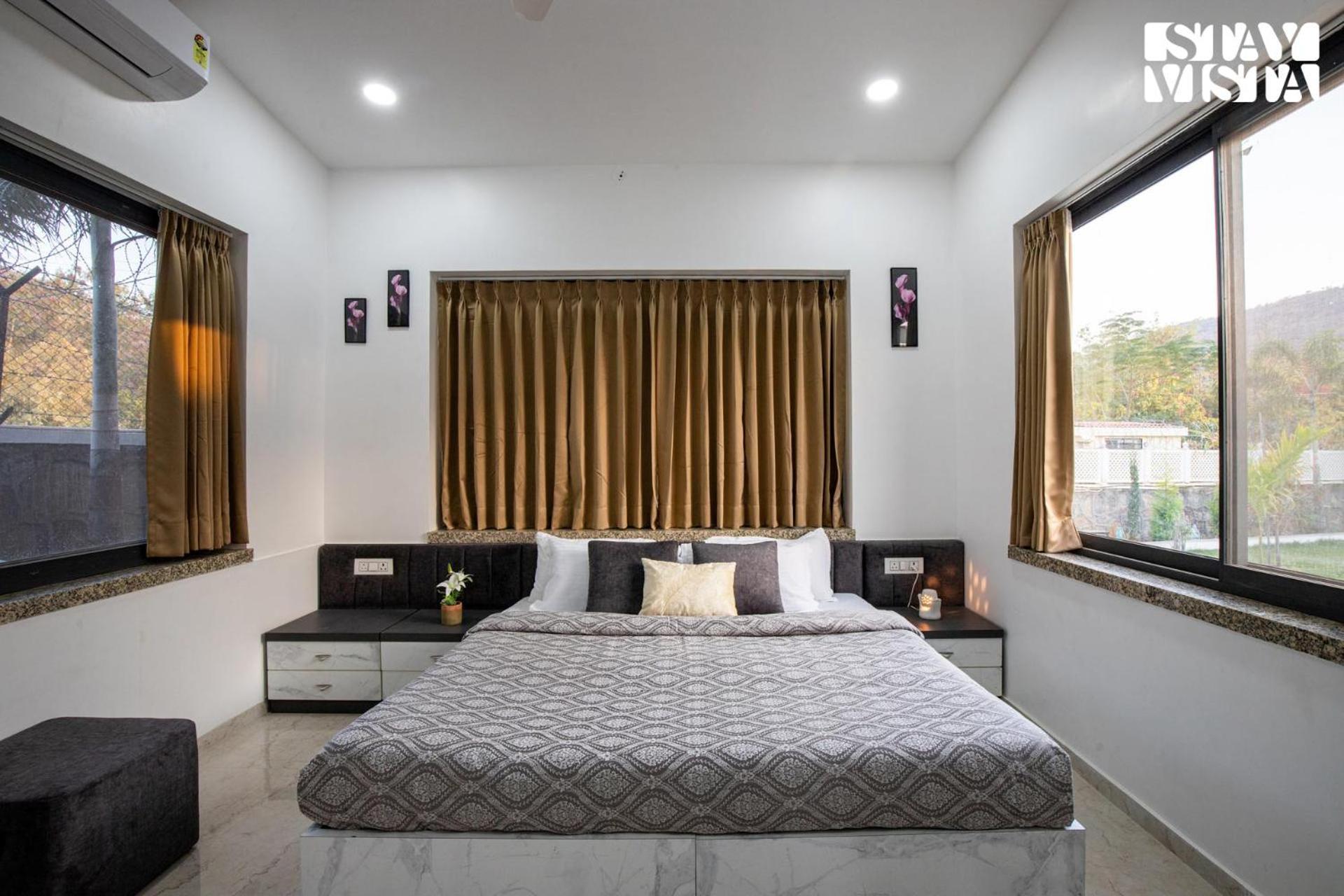 Stayvista'S Bella Dream - Mountain-View With Outdoor Pool, Lawn Featuring A Gazebo & Indoor Games Udaipur Eksteriør billede